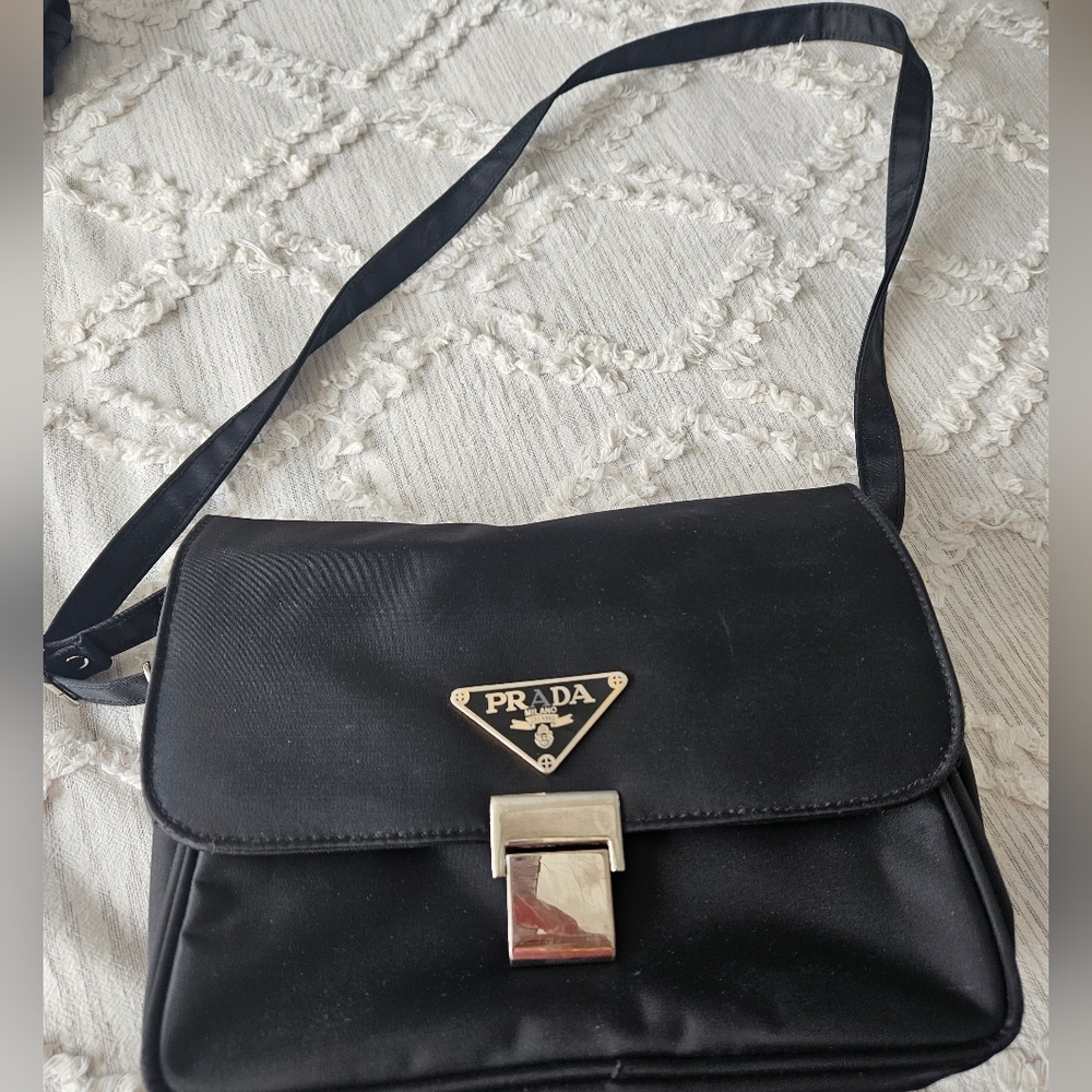 Shoulder bag